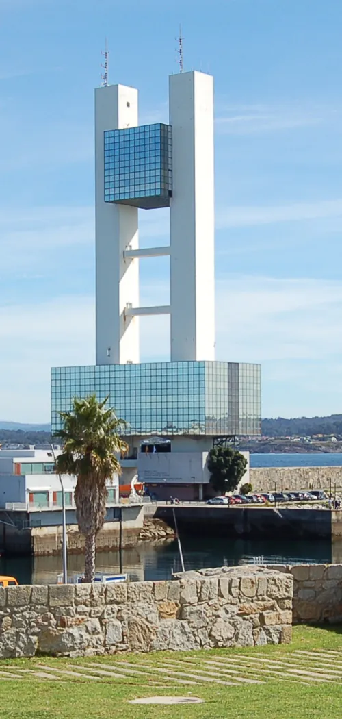 Torre di Capitanía Marittima di A Coruña – storia e architettura sul porto