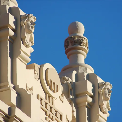 Casa Viturro di A Coruña, esempio di architettura modernista presente nel tour di Picasso